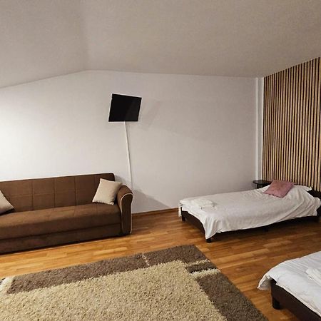 Apartamente Elegante In Regim Hotelier ヤシ エクステリア 写真