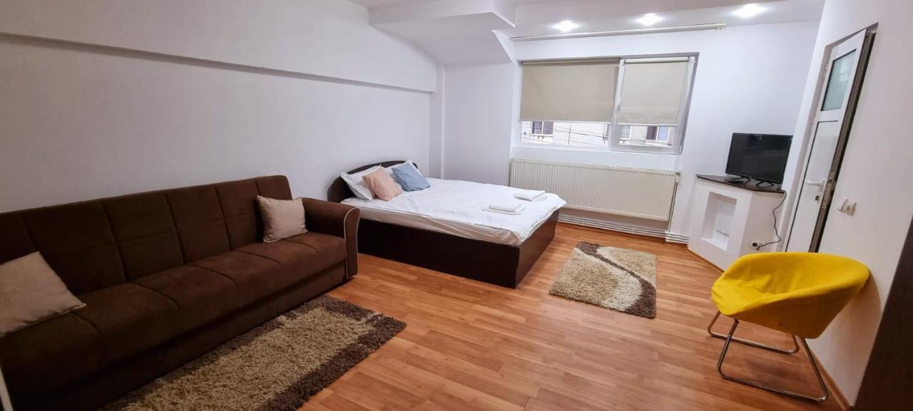 Apartamente Elegante In Regim Hotelier ヤシ エクステリア 写真