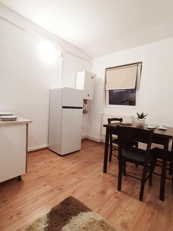 Apartamente Elegante In Regim Hotelier ヤシ エクステリア 写真