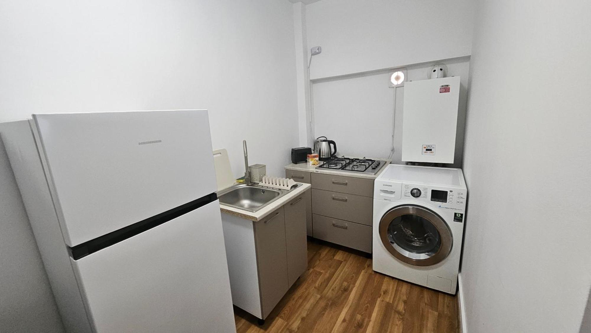 Apartamente Elegante In Regim Hotelier ヤシ エクステリア 写真
